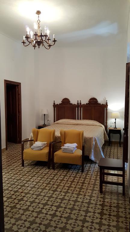 Fuentepiedra Categoria Superior Couette-café
