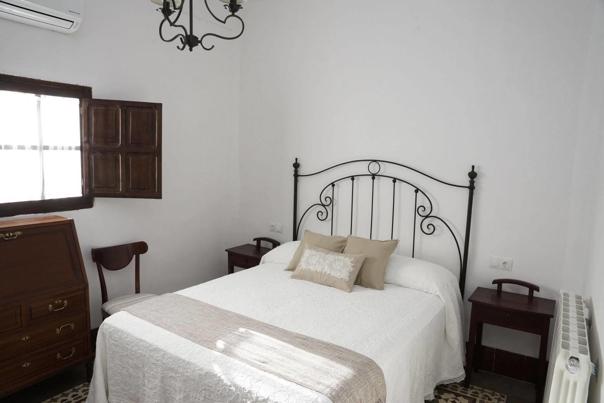 Couette-café Fuentepiedra Categoria Superior 3*